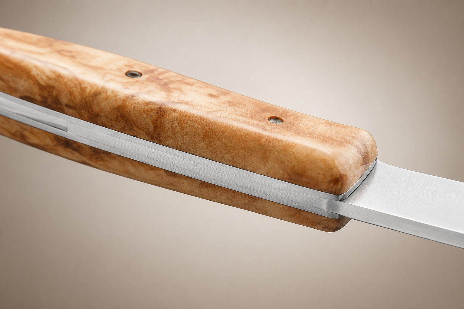 Comment sélectionner son premier kit de fabrication de couteau ?